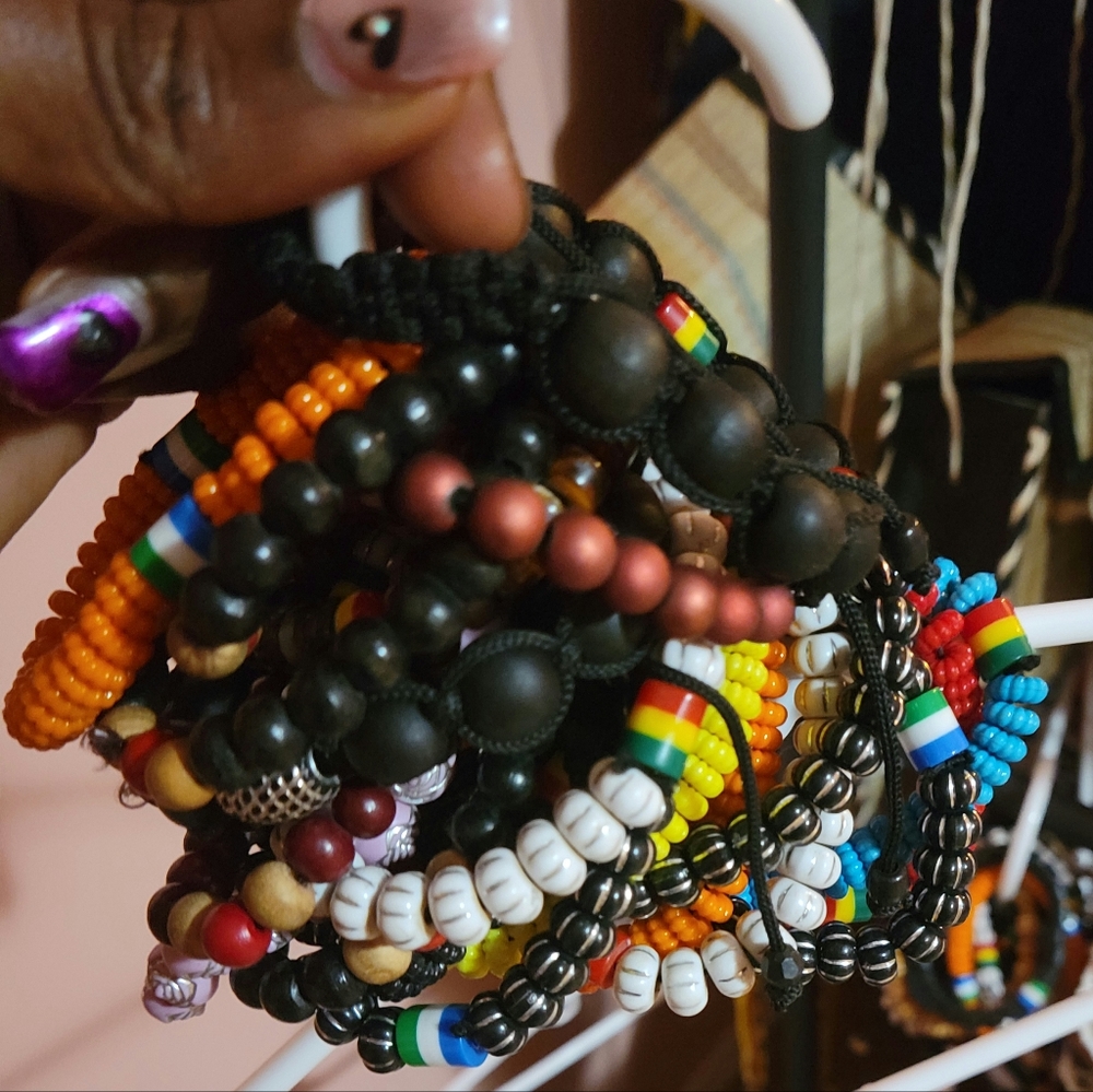Single Hand Bead